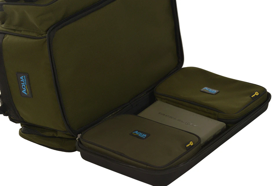 Aqua Batoh Deluxe Roving Ruksack Black Series - MojeRybárstvo.sk Aqua Batoh Deluxe Roving Ruksack Black Series – Obrázok 2