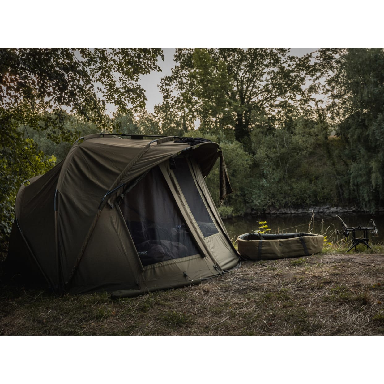 Giants fishing Bivak Luxury Bivvy 2-3 Man - MojeRybárstvo.sk Giants fishing Bivak Luxury Bivvy 2-3 Man – Obrázok 3