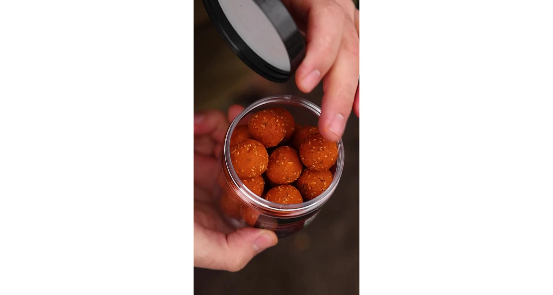 Nikl Rozpustné Criticals boilie Chilli & Peach 250ml - MojeRybárstvo.sk Nikl Rozpustné Criticals boilie Chilli & Peach 250ml – Obrázok 3