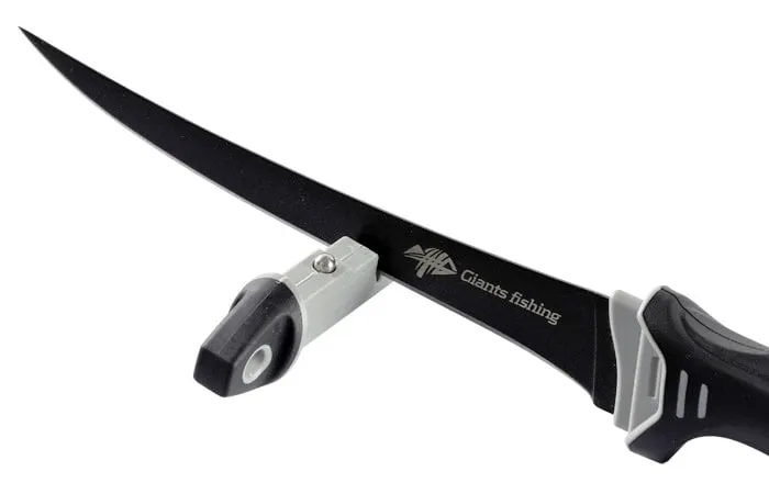 Giants fishing Filetovací nůž 7 Fillet knife with sharpener ( Easy clean sheath ) - MojeRybárstvo.sk Giants fishing Filetovací nůž 7 Fillet knife with sharpener ( Easy clean sheath ) – Obrázok 4