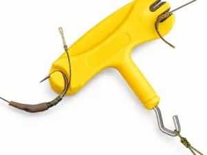 Giants fishing Dotahovač uzlů a stahovač šňůrek Multi Tool 3in1 Knot Puller and Line Stripper
